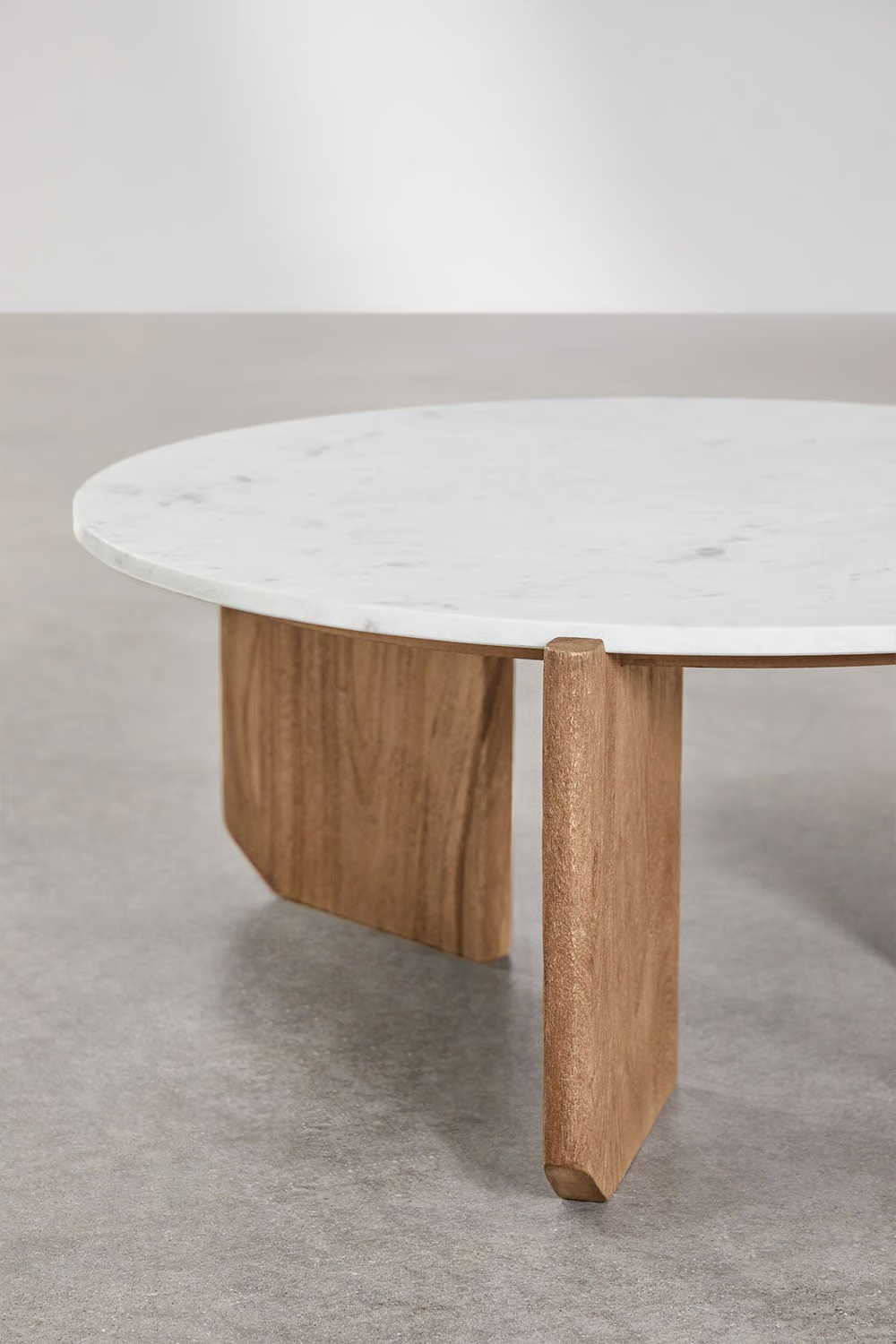 UV HOME Round Coffee Table in Natural Stone and Mango Wood Lavinia