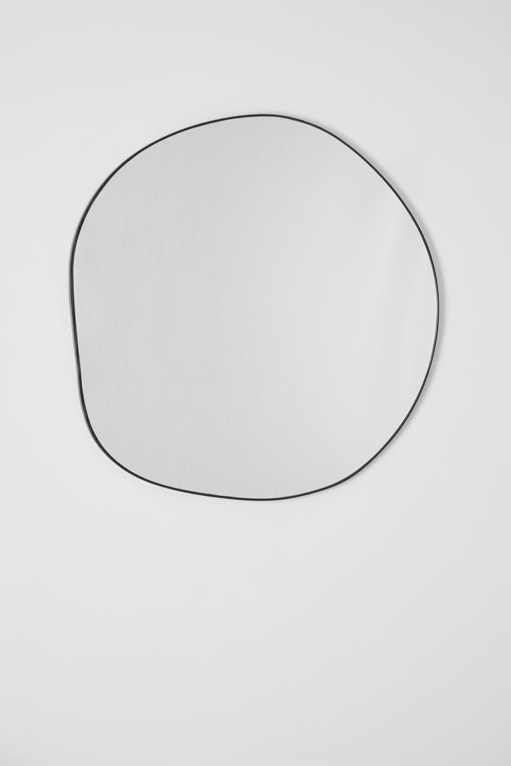UV HOME Nonceva Irregular Wall Mirror 60 x 60 cm (MDF)