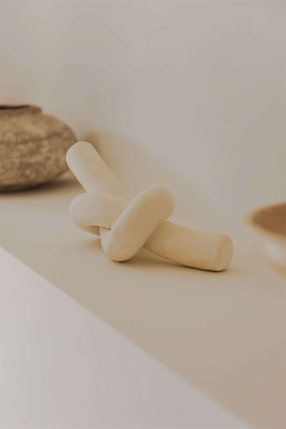 UV HOME Ingela Cement Decorative Sculpture