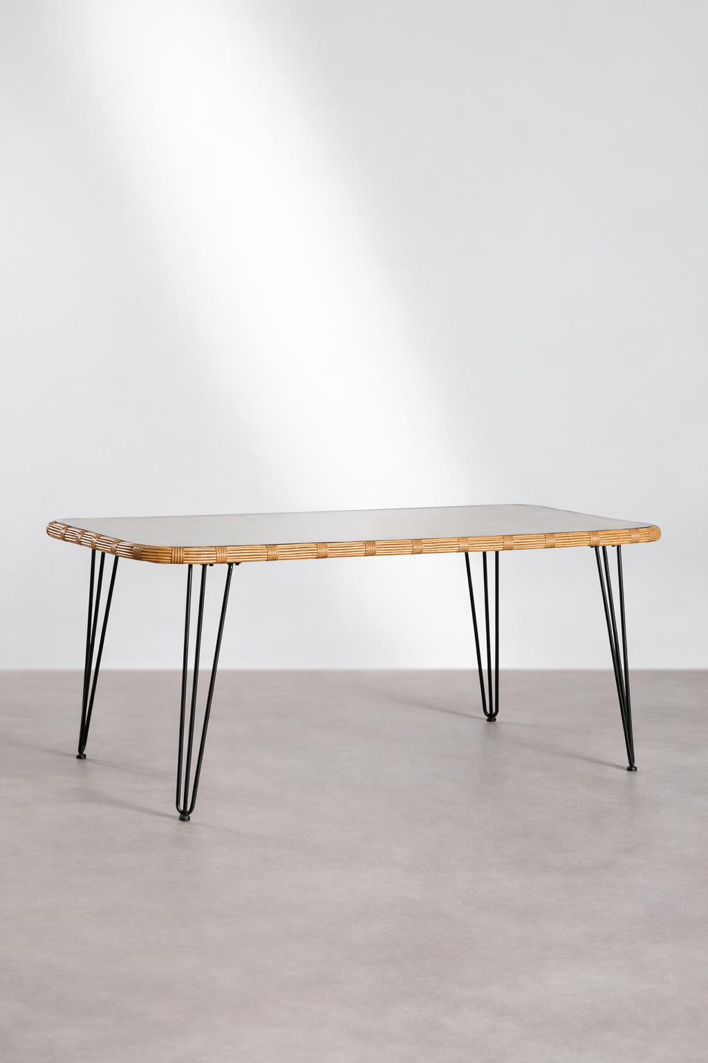 UV Home Leribert Dining Table  – Synthetic Rattan