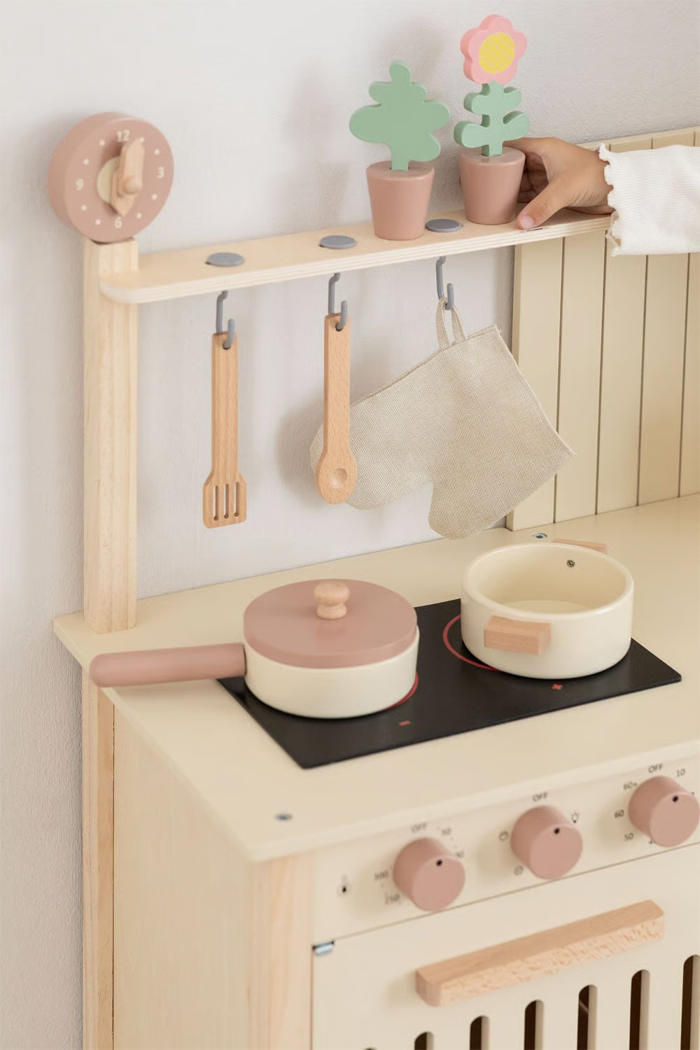 UV Home Drisy Kids wooden kitchenware