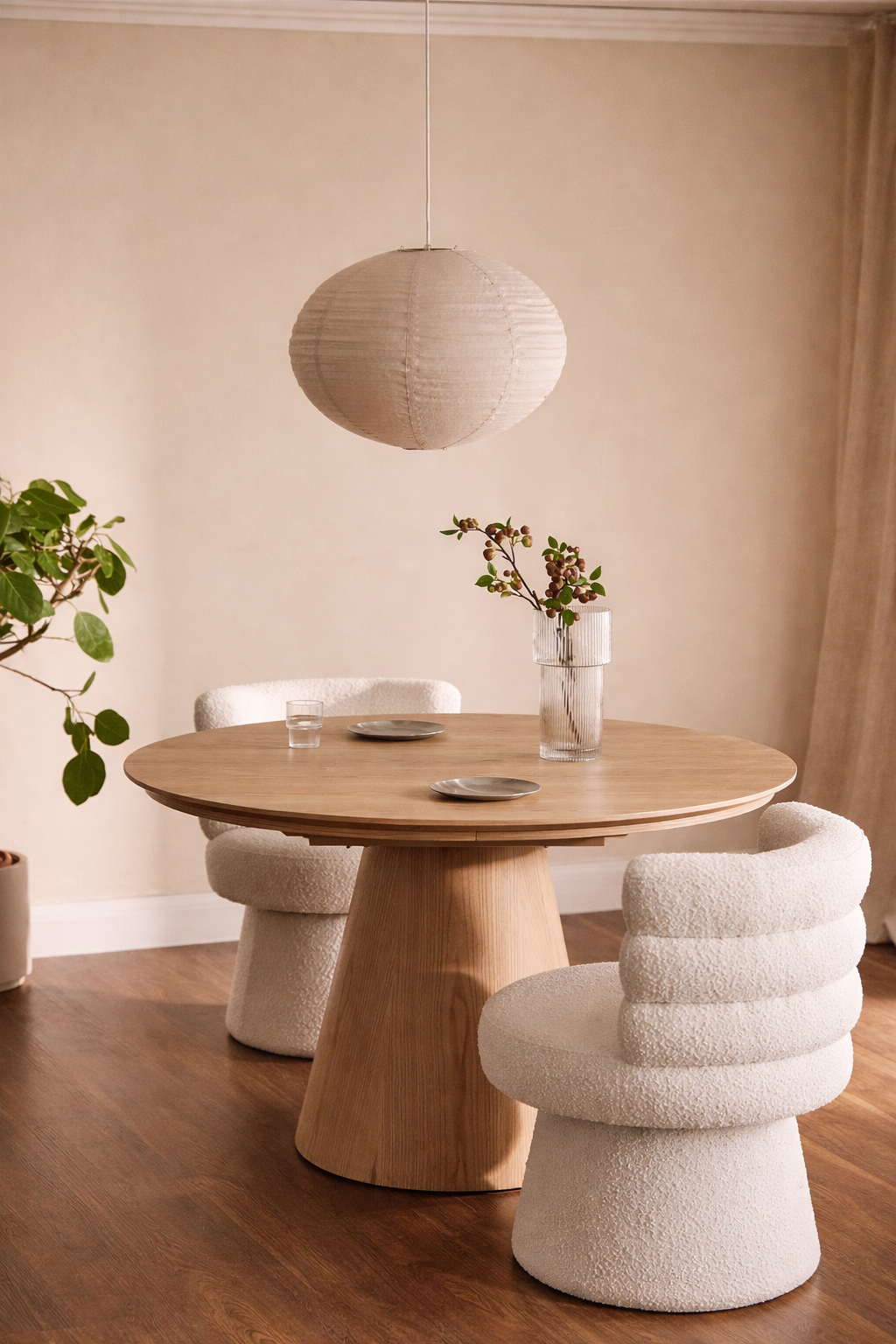UV Home Montana Extendable Dining Table - MDF & Oak Veneer