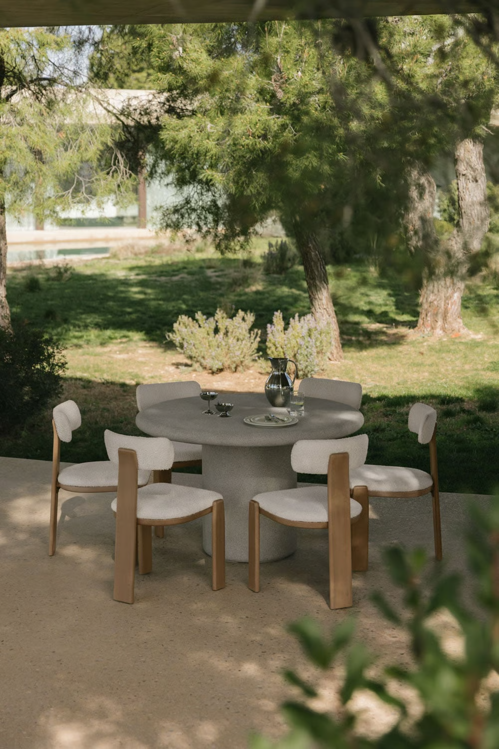 UV HOME Round cement garden set Emiria