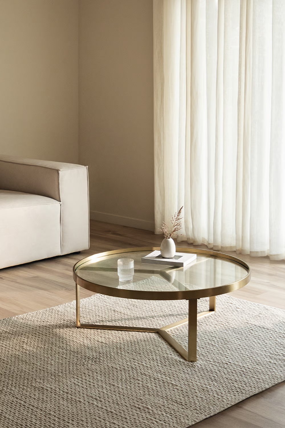 UV HOME Amelia Round Coffee Table