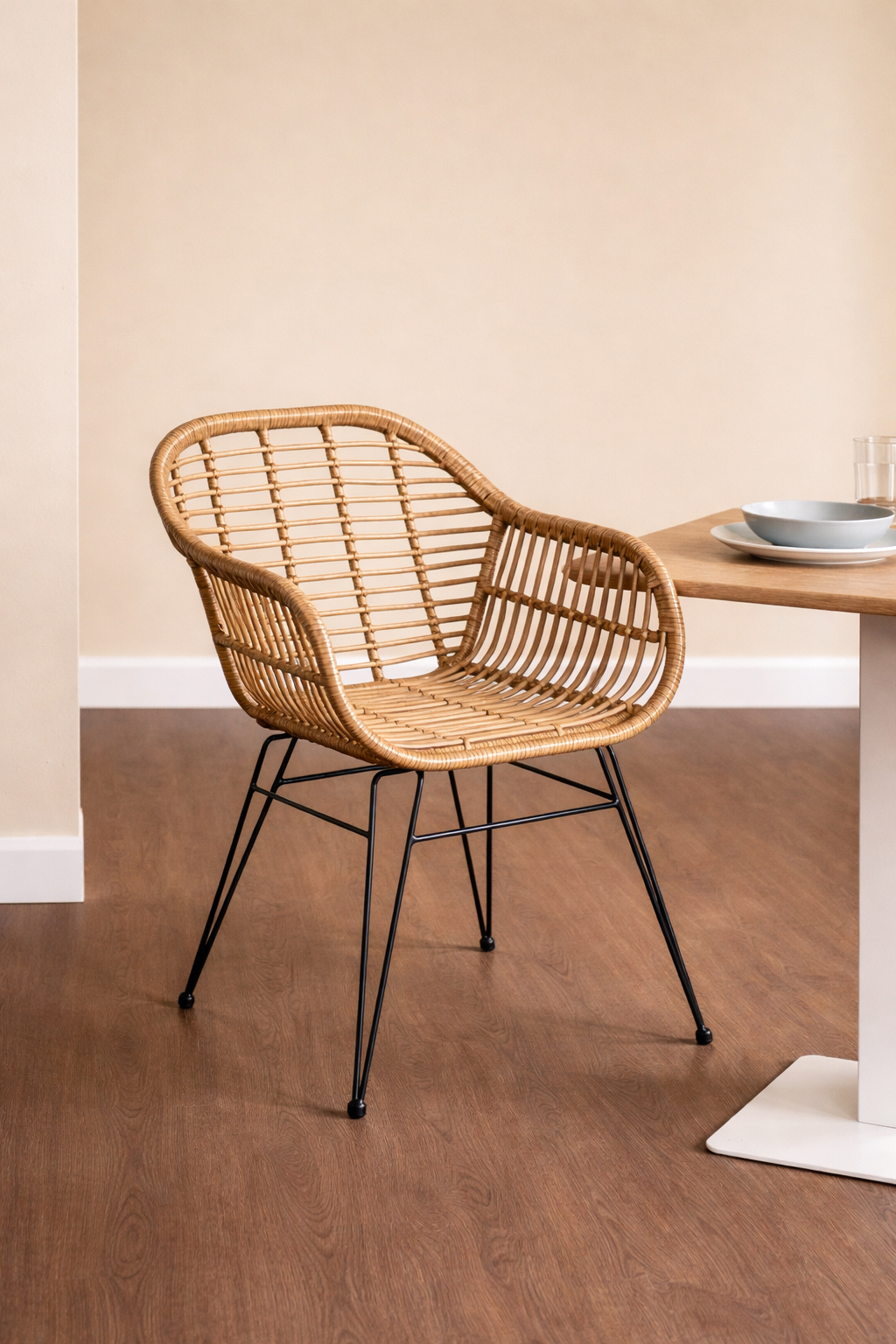 UV HOME Zole Dining Chair – Synthetic Wicker