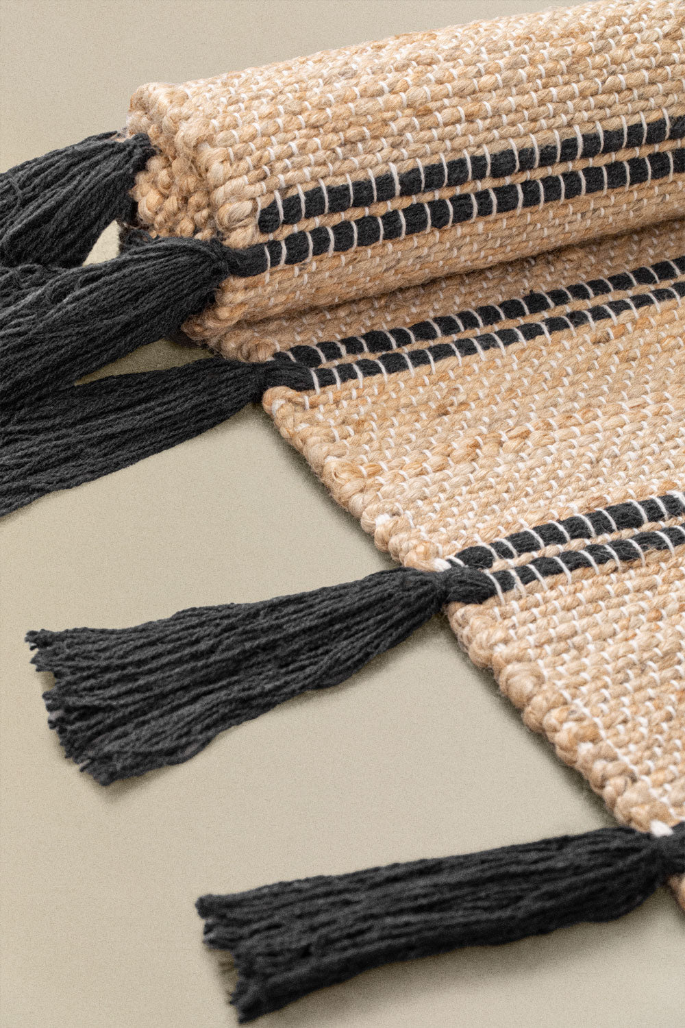 UV Home Rectangular rug made of jute and fabric Plamena