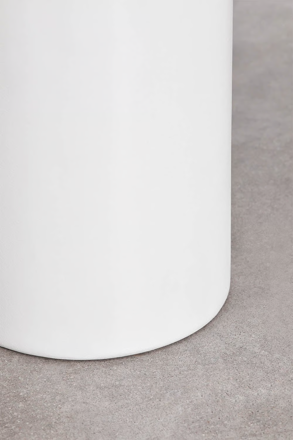 UV HOME Namara Round Bedside Table Ø45 cm in Cement