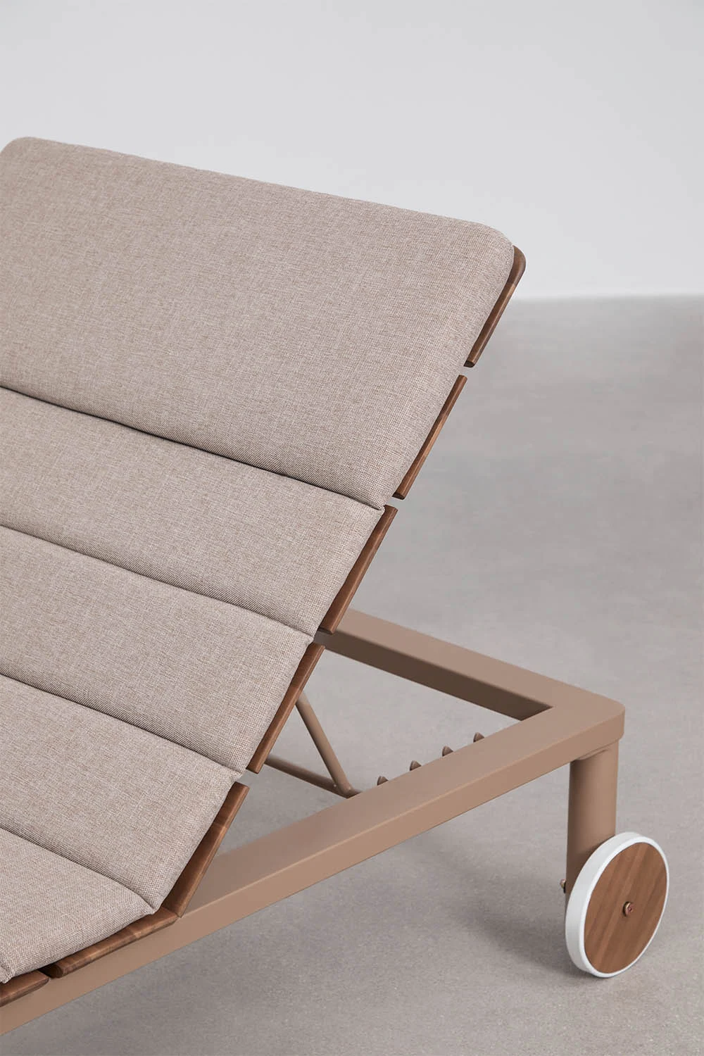 UV HOME Sirka Elegant Acacia Wood & Steel Sun Lounger