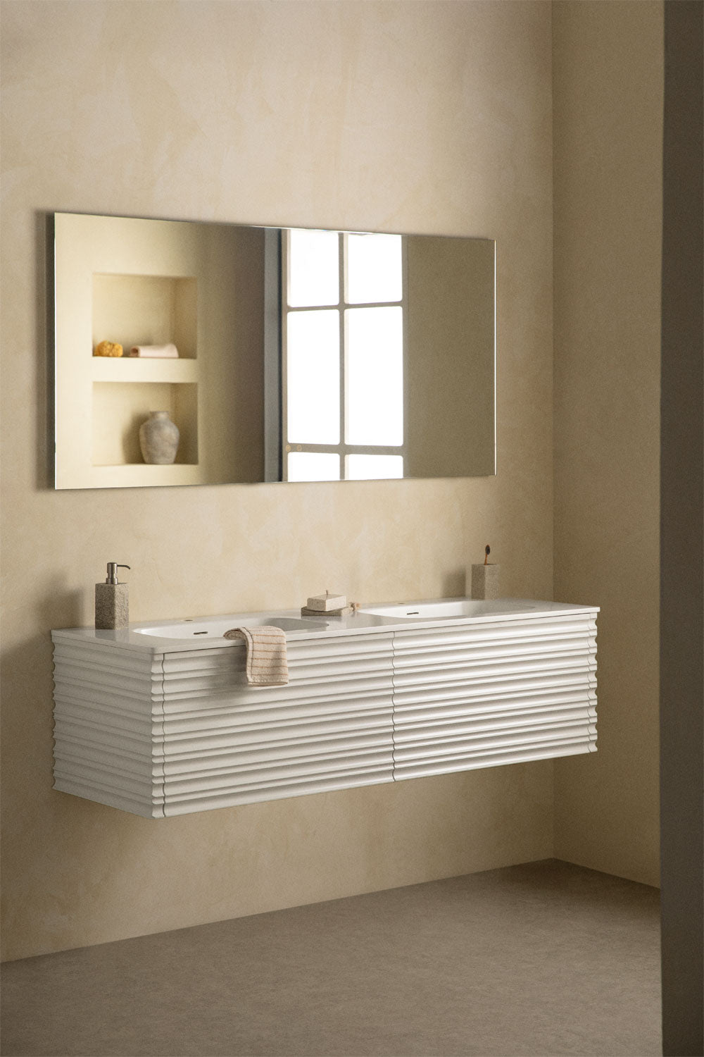 UV HOME Noura floating wooden bathroom furniture set with integrated washbasins