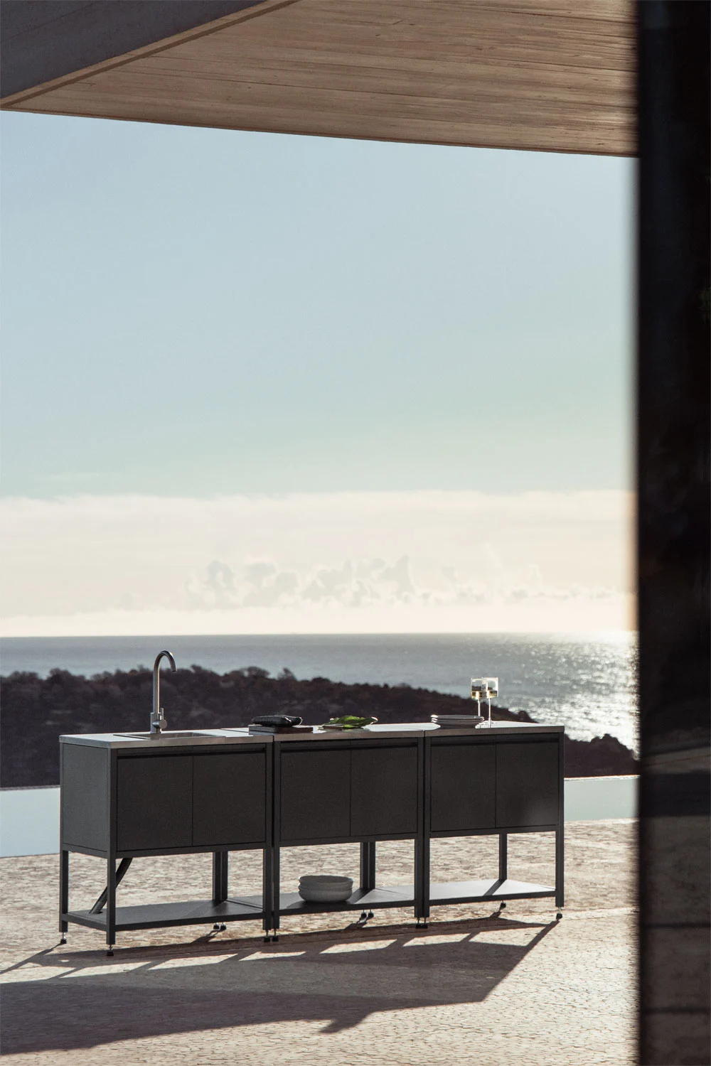 UV HOME 3-Piece Modular Outdoor Kitchen with Sink and Storage in Savona Steel