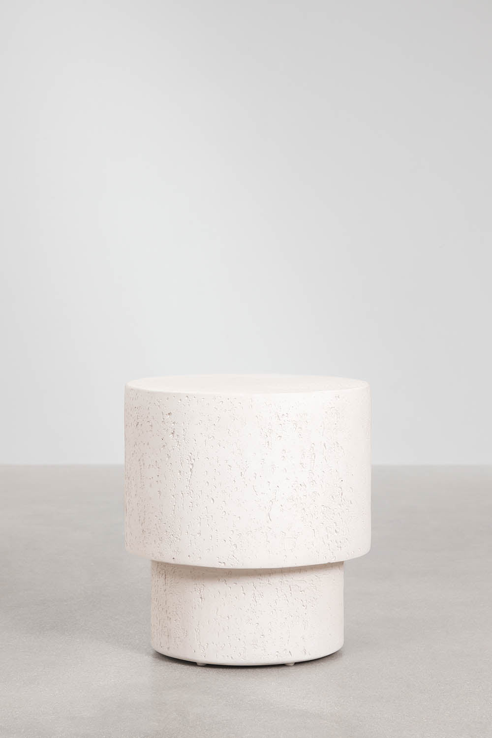 UV HOME Selara Round Bedside Table Ø45 cm in Cement