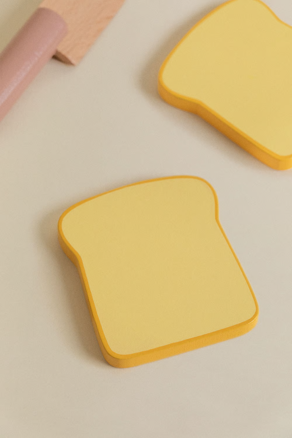 UV Home Diamta Kids wooden toaster