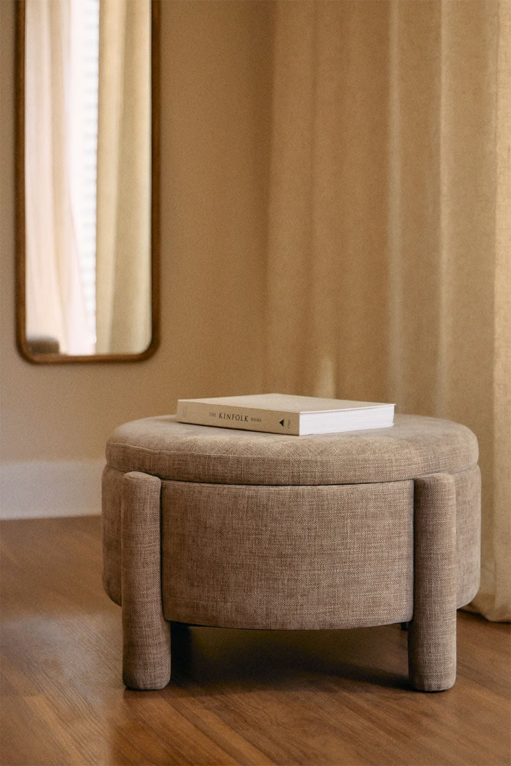 UV HOME Cleo Round Storage Ottoman Ø70 cm Upholstered