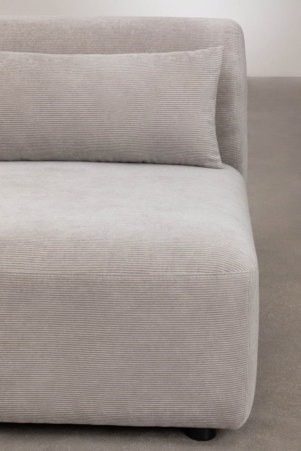 UV HOME 4-piece modular sofa with upholstered ottoman Fogle
