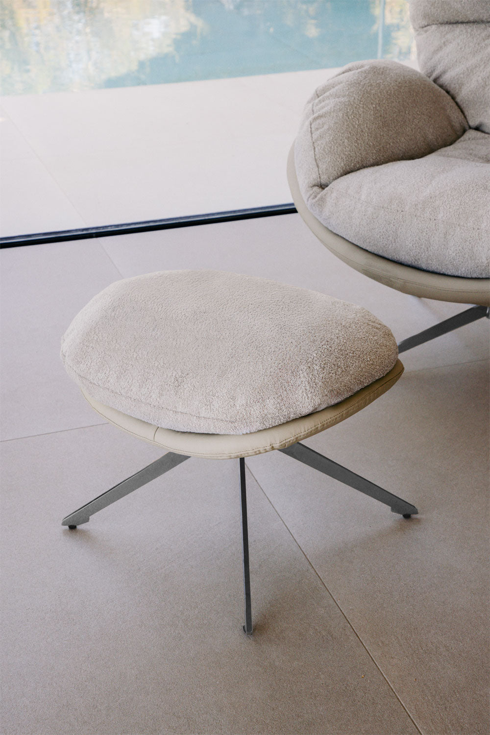 UV HOME Amanda Swivel Bouclé Footstool
