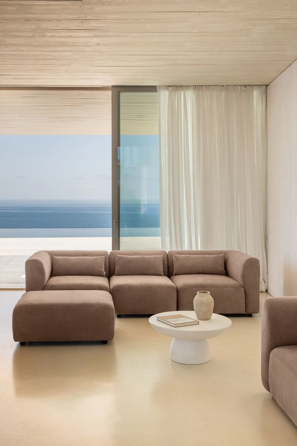 UV Home  3-piece modular sofa with ottoman