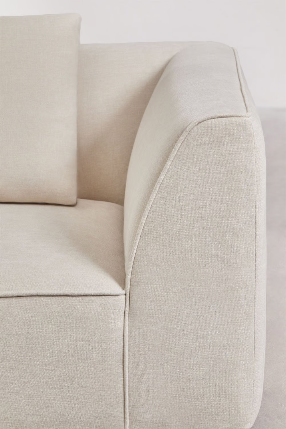 UV HOME Cardea upholstered armchair