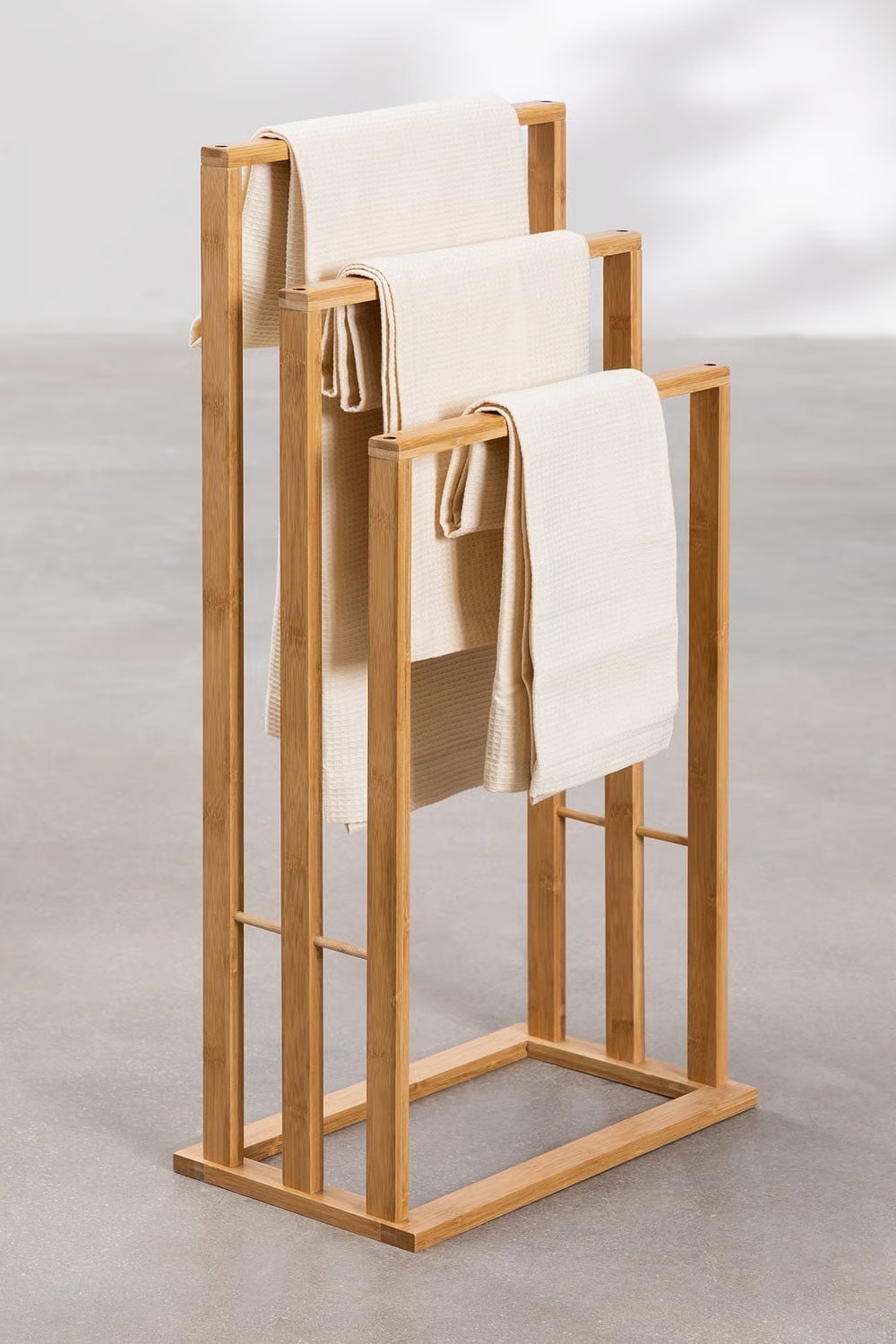 UV HOME Heyki Freestanding Bamboo Towel Rack