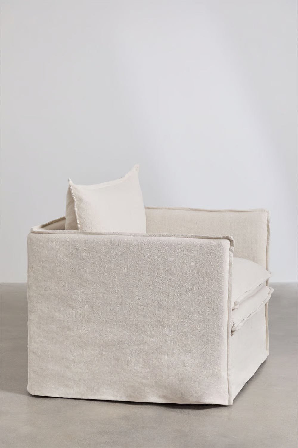 UV HOME Grace linen and cotton armchair and pouf set