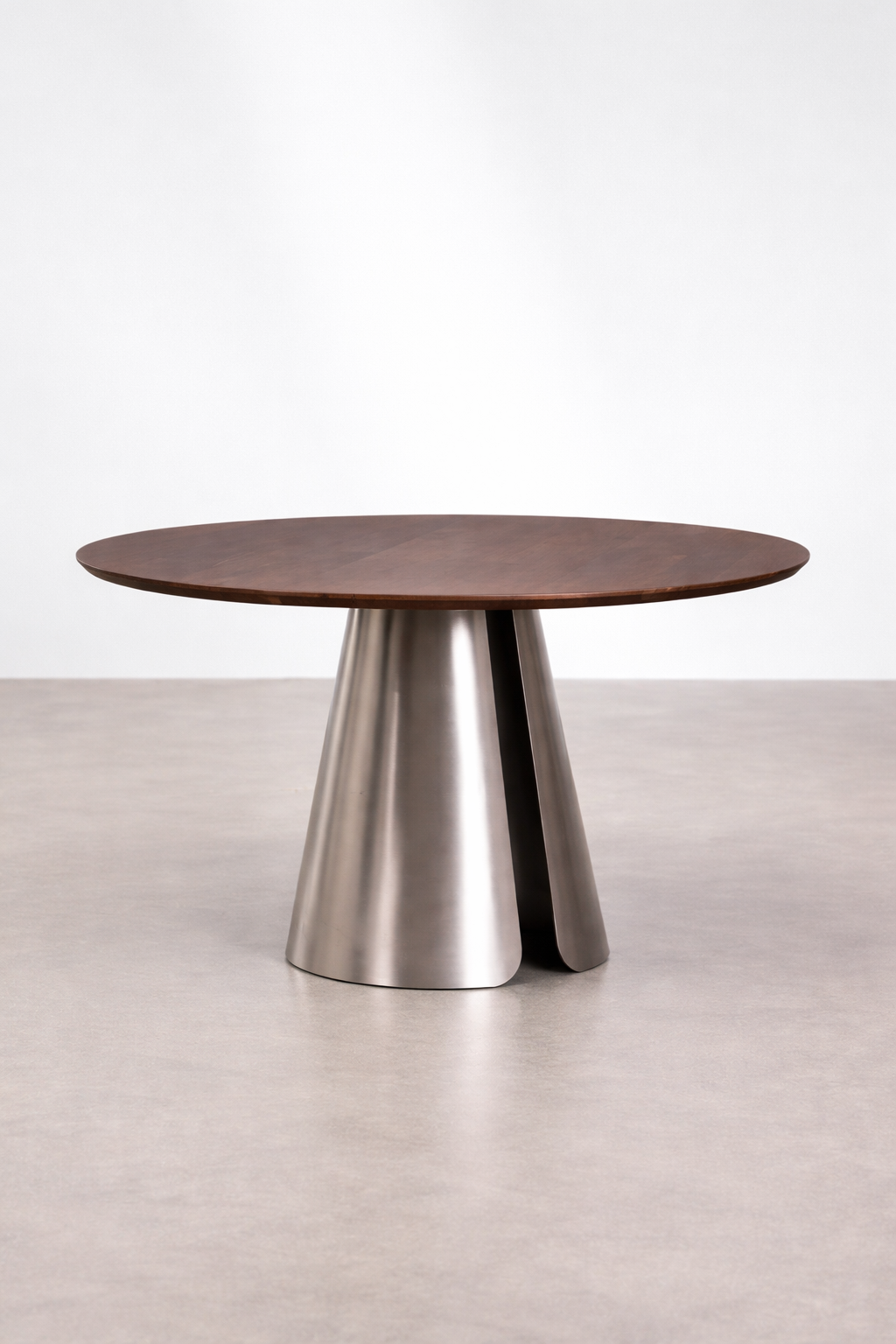 UV Home Baelor Round Dining Table – Stainless Steel