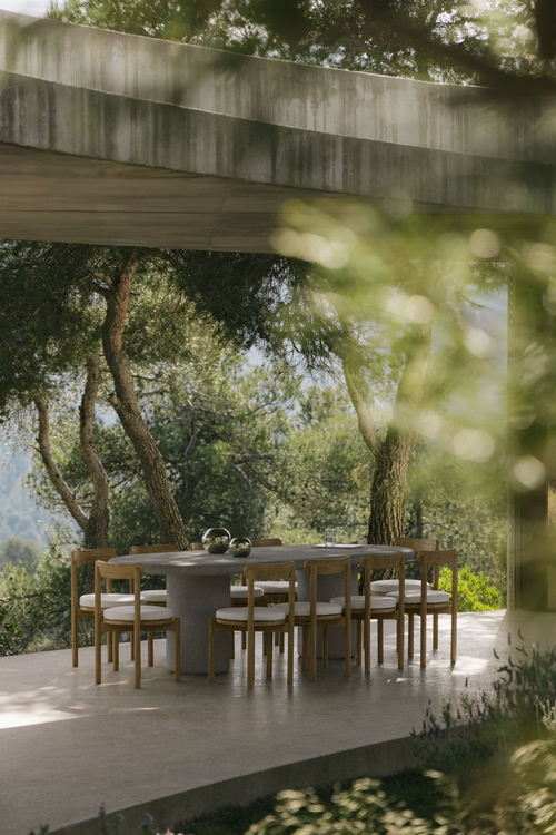 UV HOME Aurean Oval Garden Table 260 x 110 cm in Cement