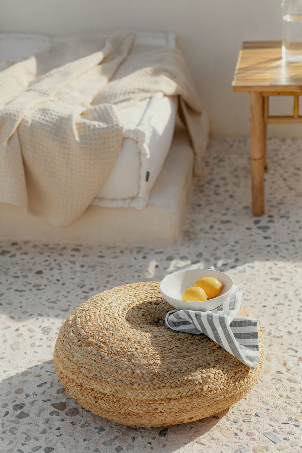 UV HOME Pilew Round Jute Pouf