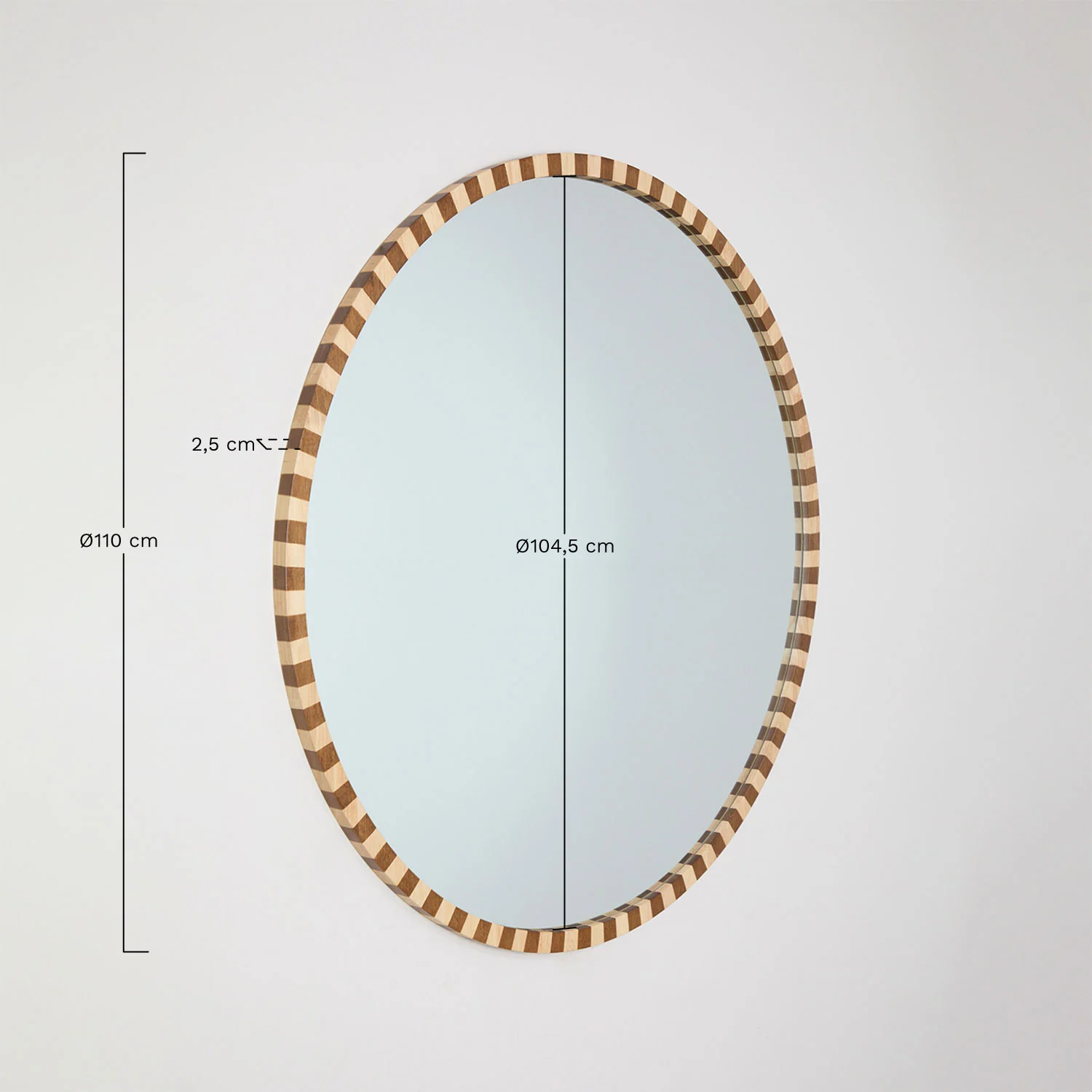 UV HOME Round Wall Mirror Ø110 cm in Sapeira Oak Wood