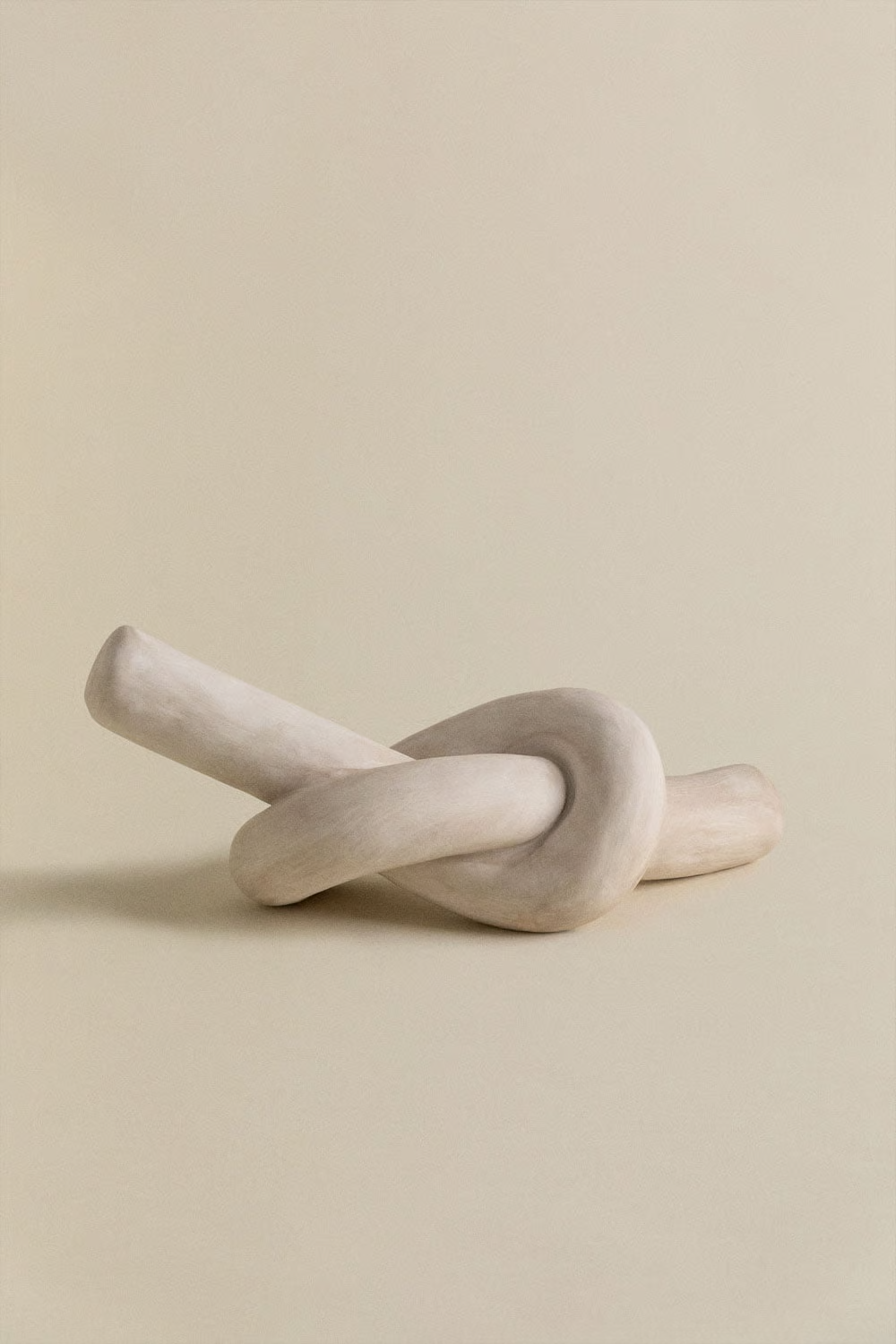 UV HOME Ingela Cement Decorative Sculpture