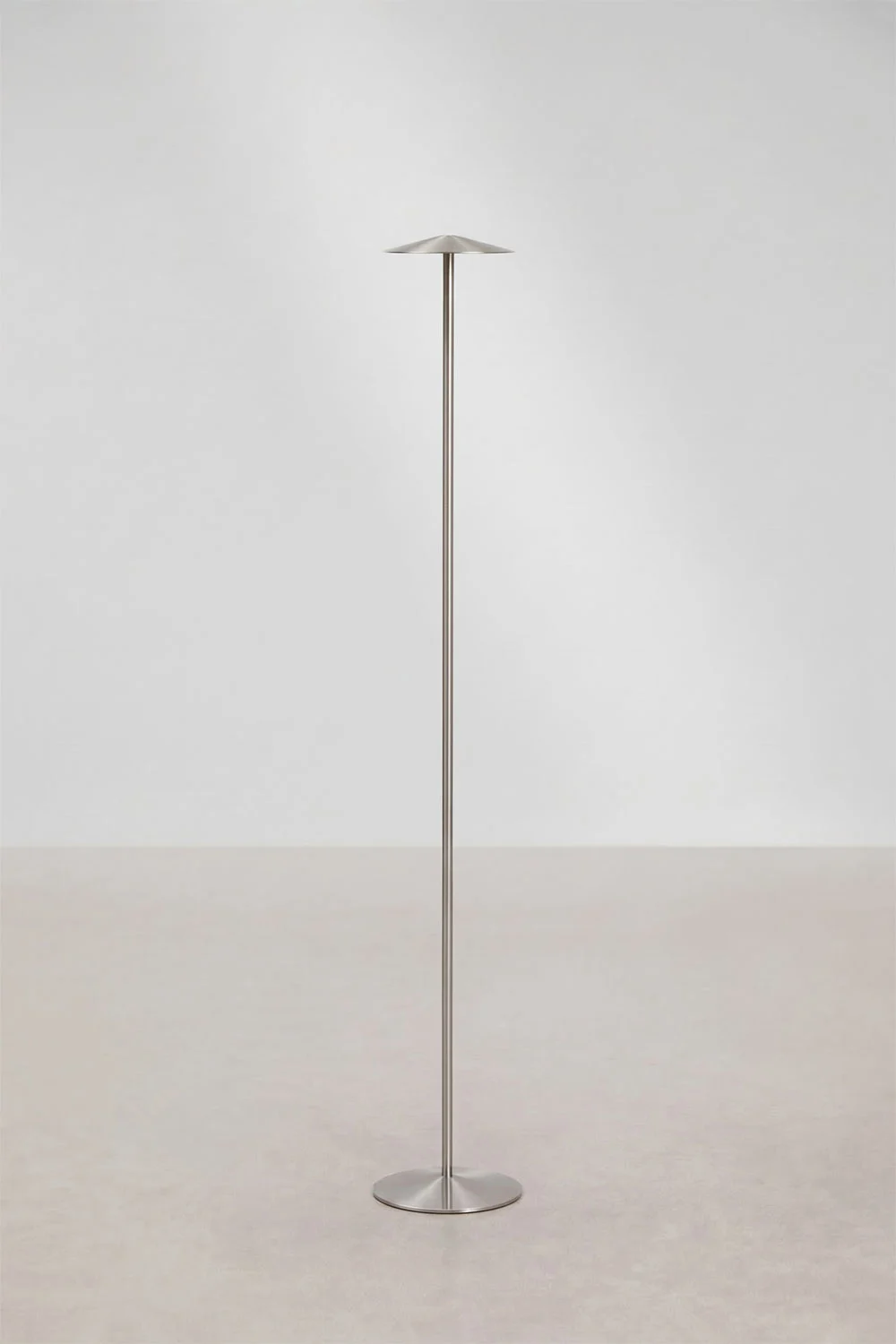 UV HOME Emilein Cordless LED Floor Lamp – Iron Design