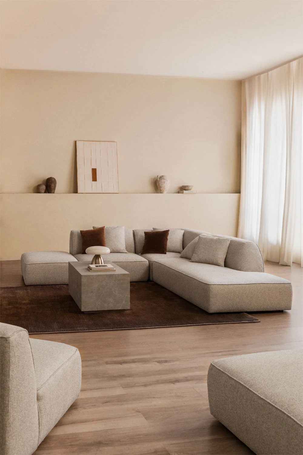 UV HOME Cardea 3-piece modular corner sofa with chaise longue right and upholstered pouf