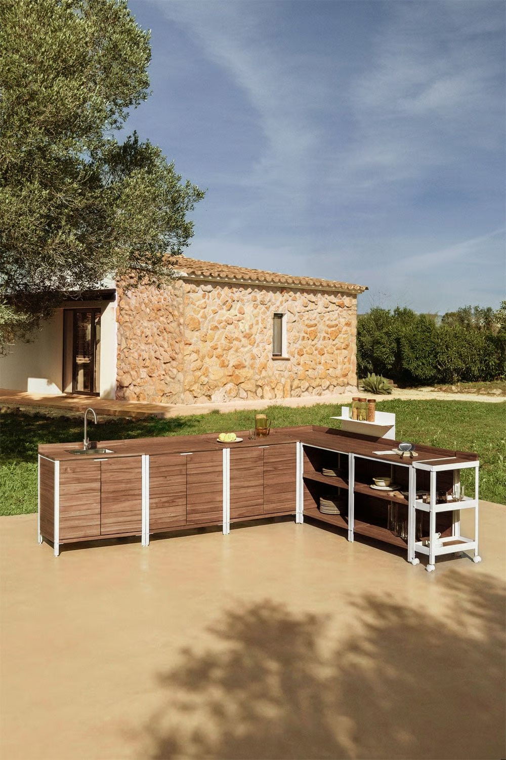 UV HOME 7-Piece Modular Outdoor Kitchen with Sink, Organizer Panel, and Acacia Wood Storage – Reggie