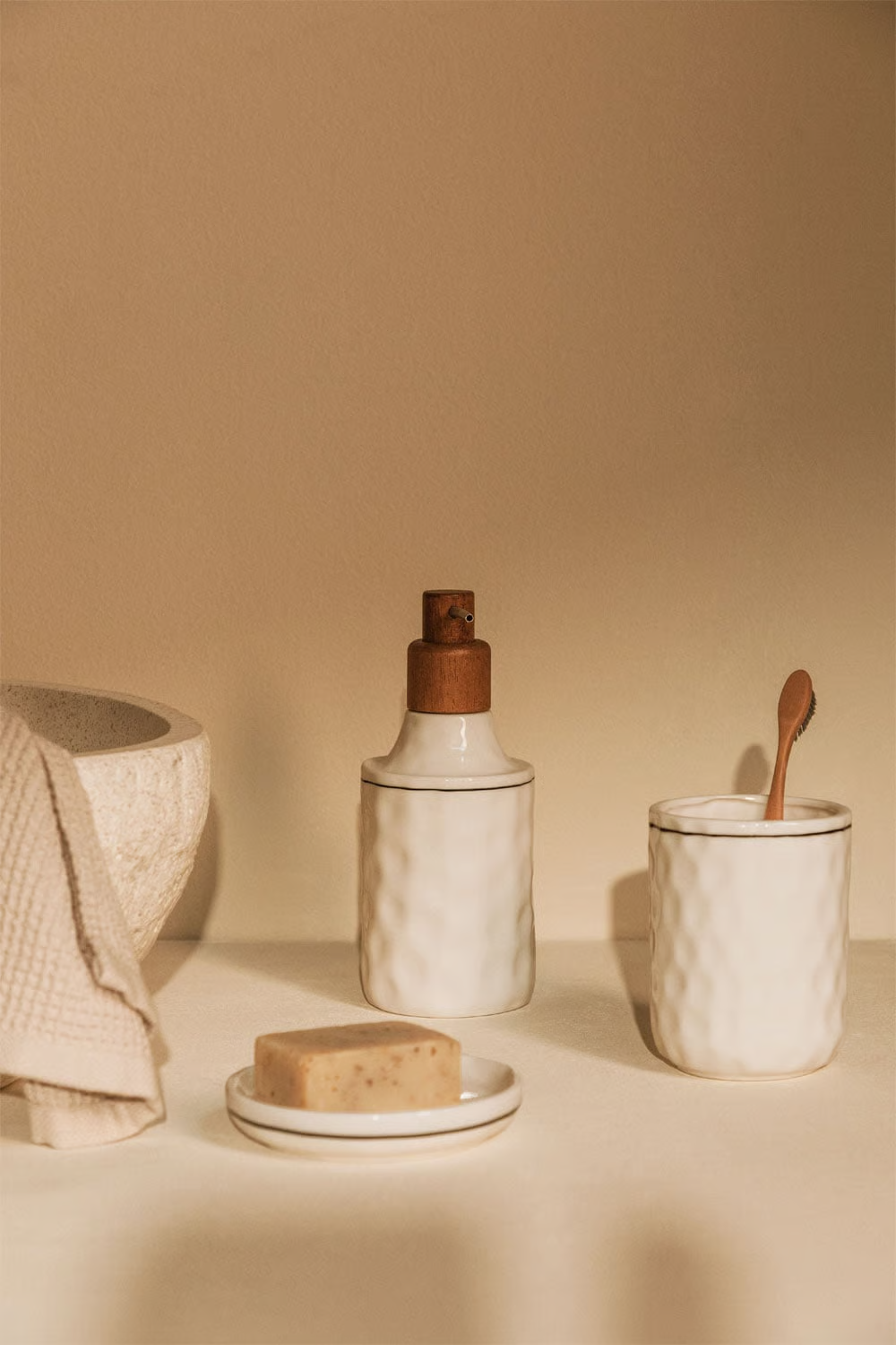 UV HOME Arauzo Stoneware Bathroom Set