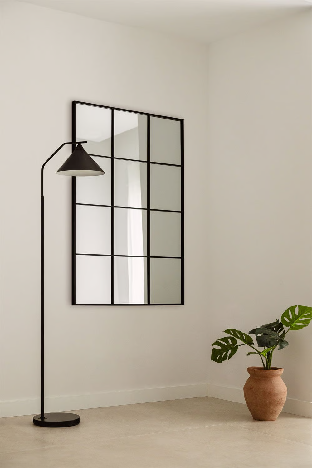 UV HOME Niember Rectangular Wall Mirror 80 x 120 cm (Metal)