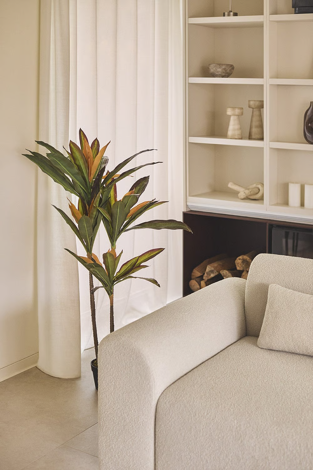 UV HOME Decorative Artificial Plant Dracaena