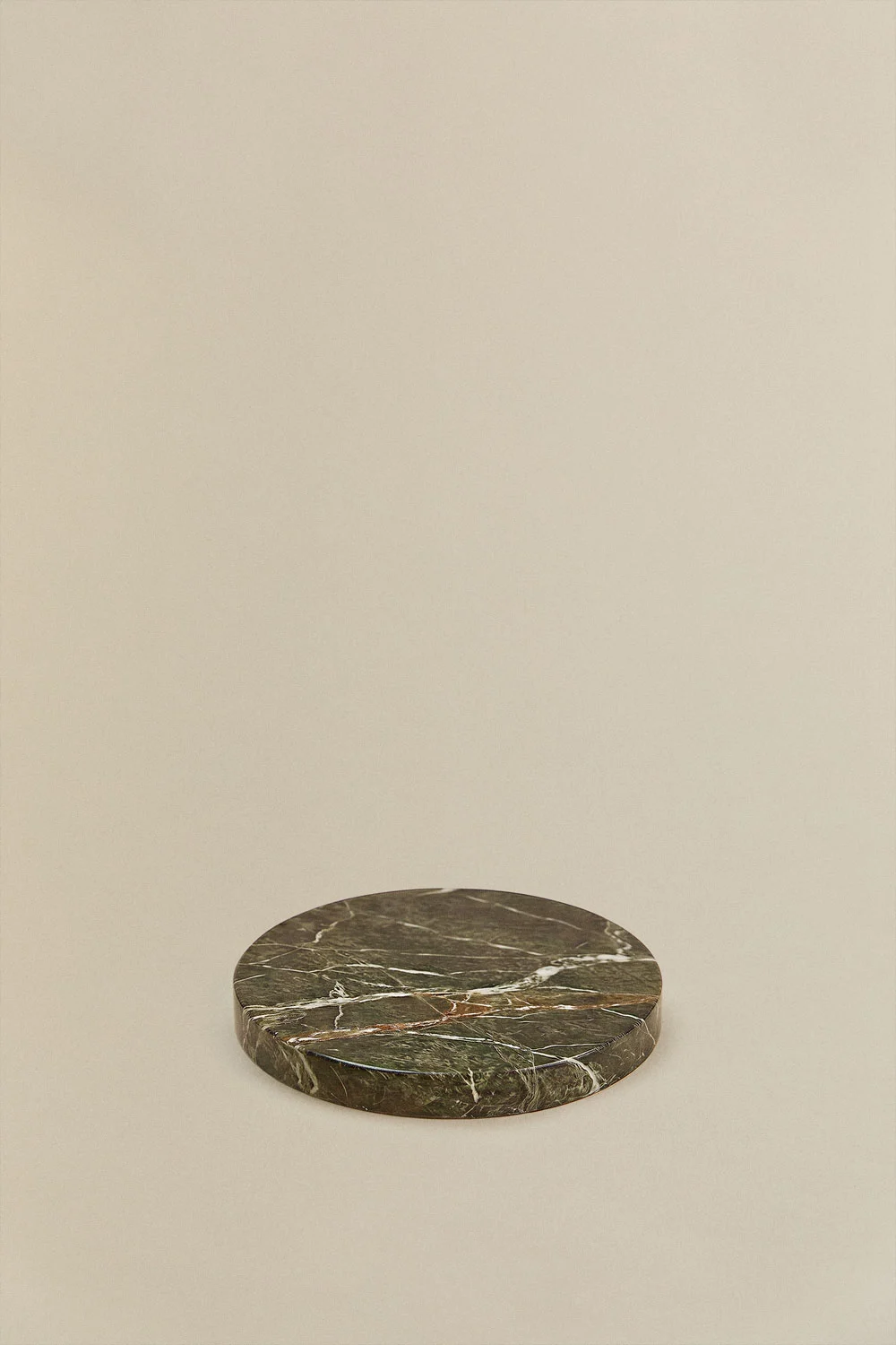 UV HOME Set of 4 Round Coasters in Valtris Marble