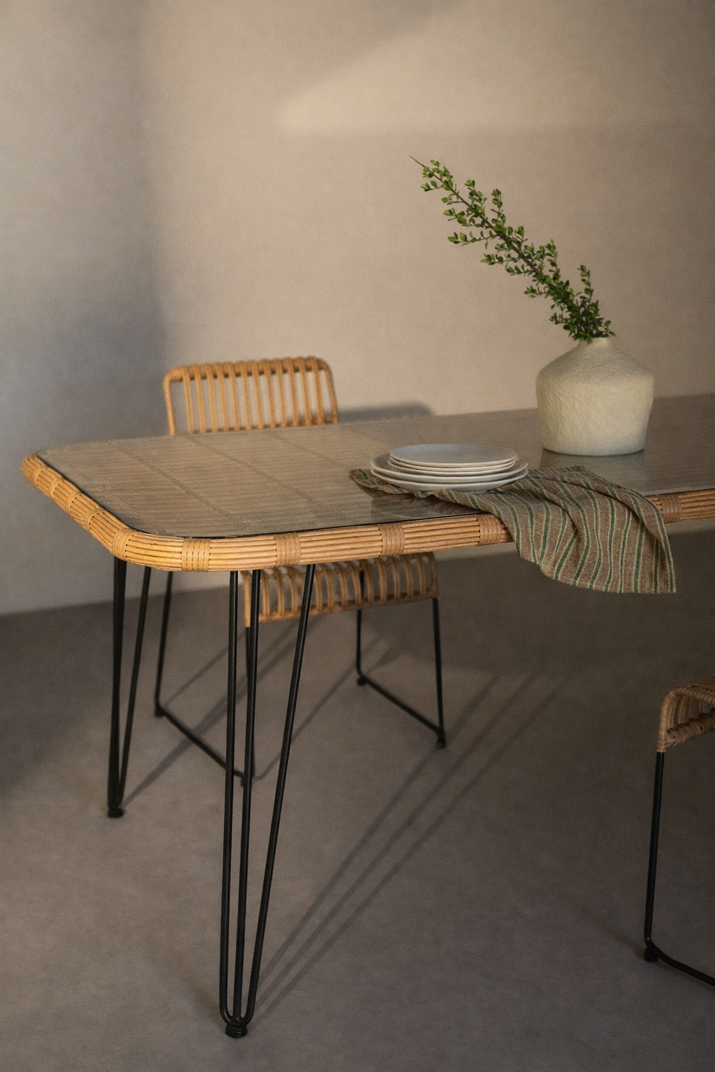 UV Home Leribert Dining Table  – Synthetic Rattan